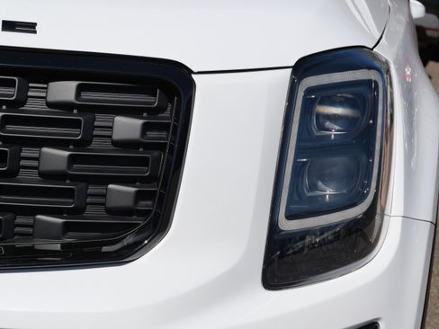 Used 2022 Kia Telluride SX w/ SX Prestige Package AWD/4WD image 9