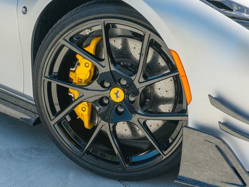 Used 2023 Ferrari F8 Tributo image 39