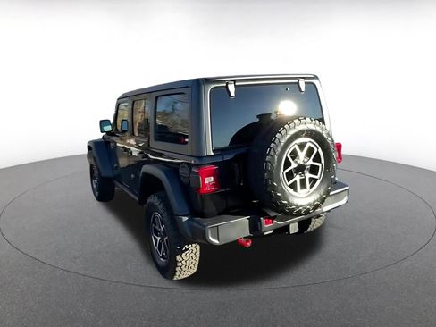 Used 2025 Jeep Wrangler Unlimited Rubicon image 14