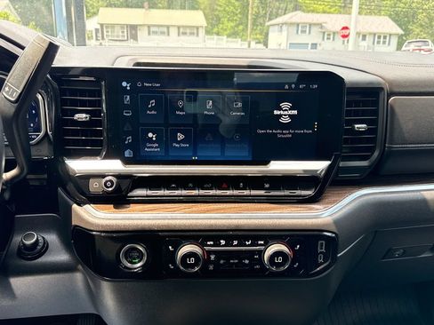 Used 2023 Chevrolet Silverado 1500 LT AWD/4WD image 18
