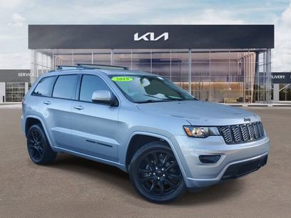 Used 2019 Jeep Grand Cherokee Altitude