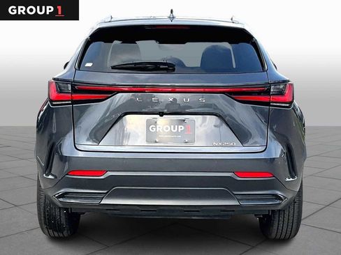 Used 2025 Lexus NX 250 FWD w/ Premium Package image 4