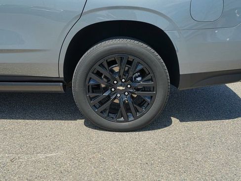 Used 2023 Chevrolet Tahoe High Country AWD/4WD image 13