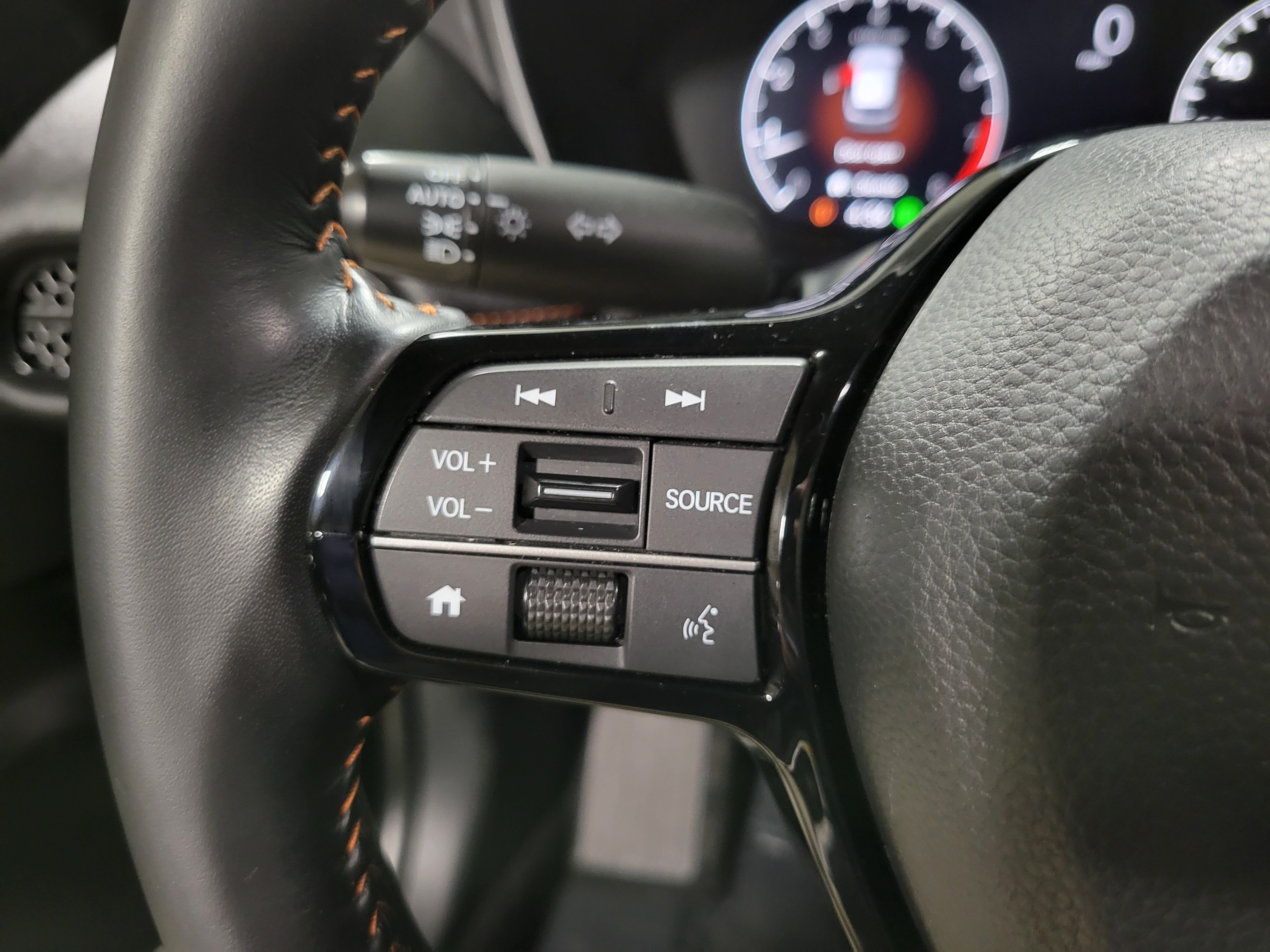 Certified 2025 Honda HR-V Sport image 22