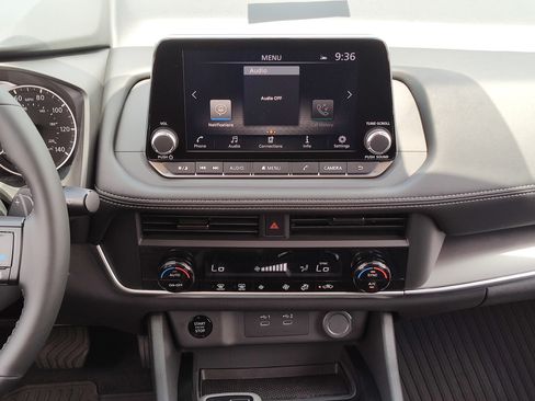 New 2026 Nissan Rogue SV FWD image 8