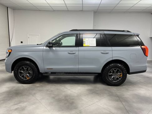 Used 2025 Ford Expedition Tremor AWD/4WD image 5