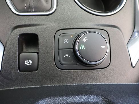 Used 2023 Chevrolet Traverse Premier w/ LPO, Floor Liner Package image 29