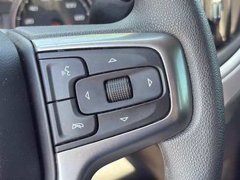 Used 2022 Chevrolet Silverado 1500 Custom w/ Safety Confidence Package AWD/4WD image 16