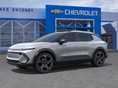 New 2026 Chevrolet Equinox EV LT w/ Convenience Package II AWD/4WD image 2