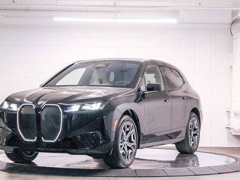 New 2026 BMW iX xDrive45 w/ Executive Package AWD/4WD image 3