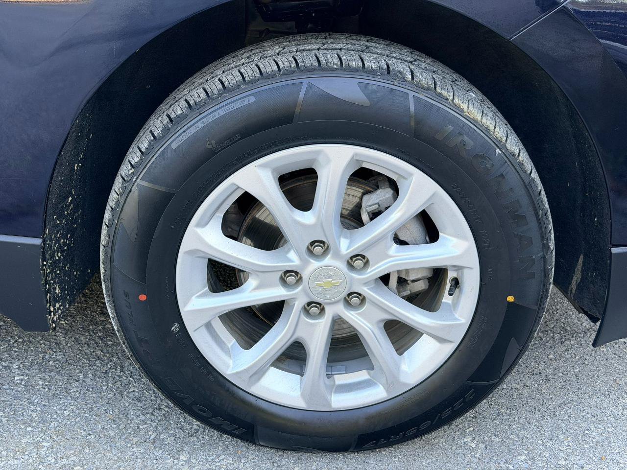 Used 2020 Chevrolet Equinox LS AWD/4WD image 23