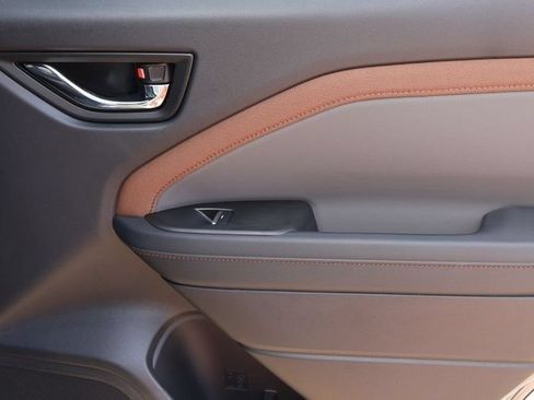New 2026 Subaru Forester Sport AWD/4WD image 13