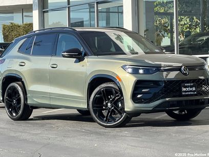 New 2026 Volkswagen Tiguan SE R-Line