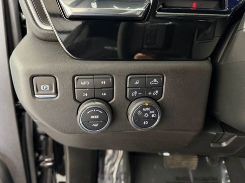 Used 2024 Chevrolet Silverado 1500 RST w/ Convenience Package II AWD/4WD image 3