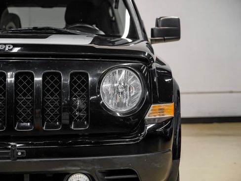 Used 2017 Jeep Patriot Sport w/ Power Value Group FWD image 48