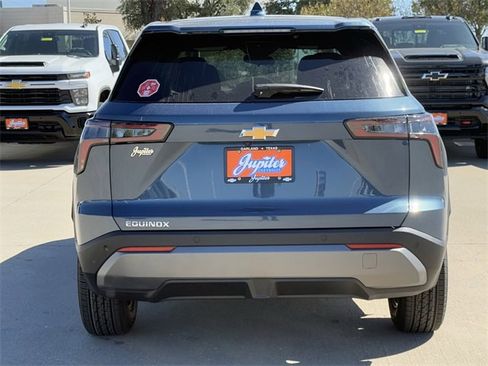 New 2026 Chevrolet Equinox LT image 5