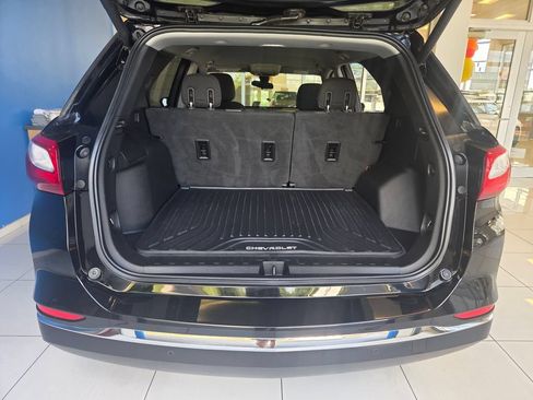 Used 2020 Chevrolet Equinox LT w/ Driver Convenience Package FWD image 9