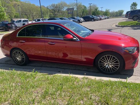 Used 2023 Mercedes-Benz C 300 Sedan image 4