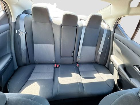 Used 2022 Nissan Sentra SV w/ Trunk Package image 24