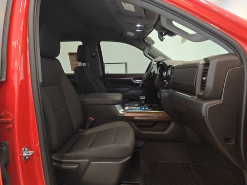 Used 2023 Chevrolet Silverado 1500 RST w/ Z71 Off-Road Package AWD/4WD image 14