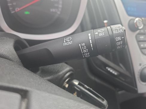 Used 2012 Chevrolet Equinox LS AWD/4WD image 19