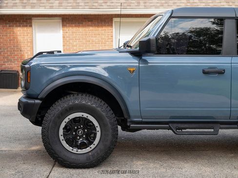 Used 2023 Ford Bronco Badlands w/ Sasquatch Package AWD/4WD image 4