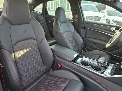 Used 2025 Audi S6 Prestige image 12