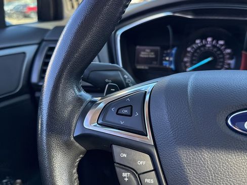 Used 2017 Ford Fusion Titanium image 36