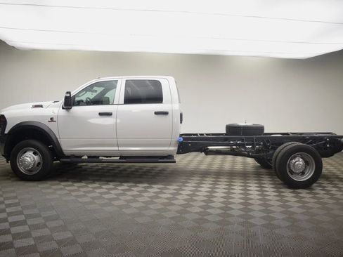 New 2026 RAM 5500 Tradesman w/ Chrome Appearance Group AWD/4WD image 14