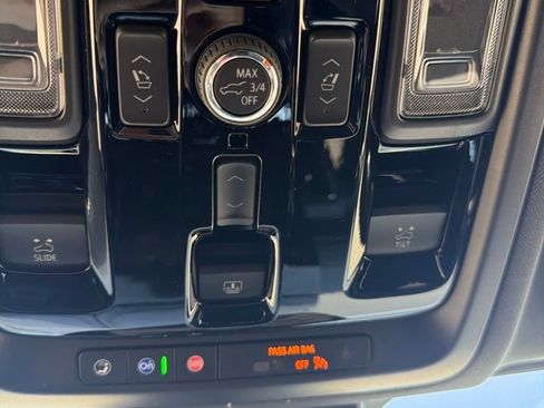 New 2026 GMC Yukon Elevation w/ Elevation Premium Package AWD/4WD image 16