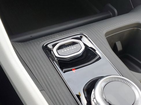 New 2026 Jeep Cherokee Limited image 19