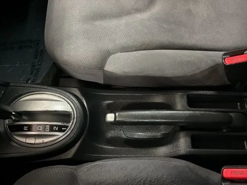 Used 2013 Honda Fit image 12
