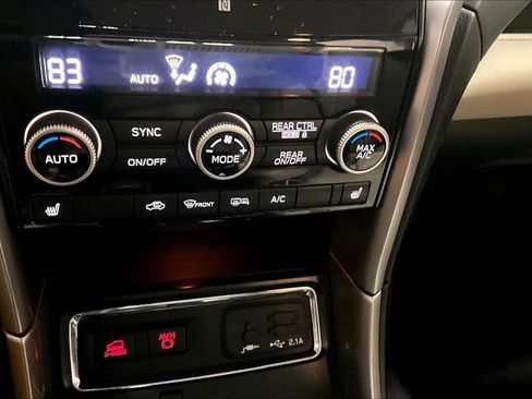 Used 2022 Subaru Ascent Limited image 15