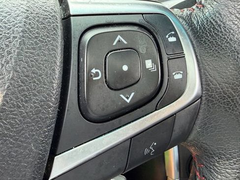 Used 2015 Toyota Camry SE w/ Moonroof Package FWD image 22