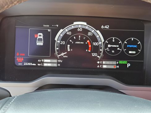 Used 2025 Toyota Tundra TRD Pro AWD/4WD image 21