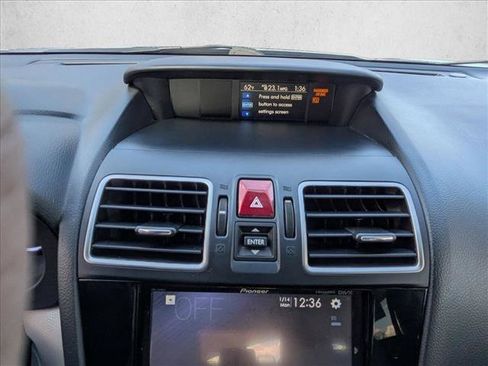 Used 2017 Subaru Forester 2.5i Limited AWD/4WD image 15