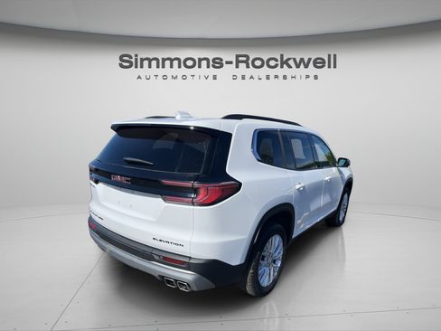 Used 2025 GMC Acadia Elevation w/ Elevation Premium Package AWD/4WD image 5