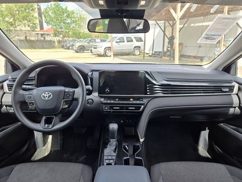 Used 2025 Toyota Camry LE FWD image 24