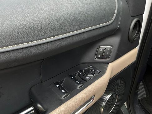 Used 2024 Ford Expedition Limited AWD/4WD image 17