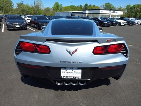 Used 2017 Chevrolet Corvette Stingray Coupe RWD image 7