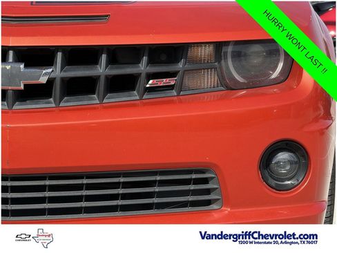 Used 2010 Chevrolet Camaro SS w/ RS Package RWD image 10
