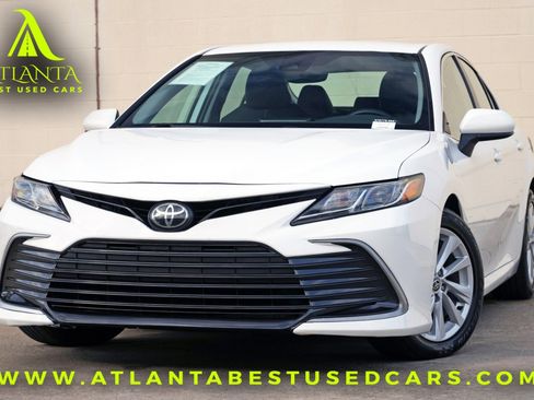 Used 2022 Toyota Camry LE FWD image 1