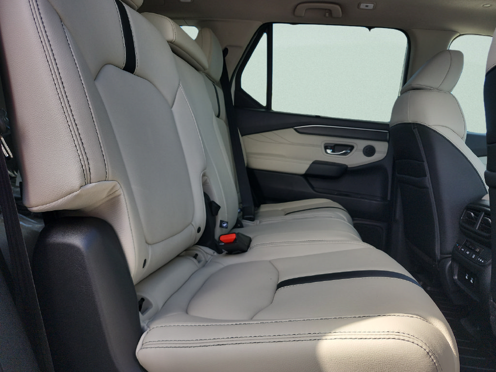New 2026 Honda Pilot Touring image 33