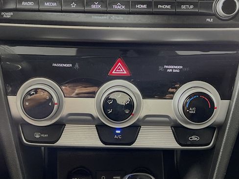 Used 2019 Hyundai Elantra SEL w/ Cargo Package image 25