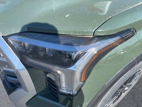 Used 2023 Toyota Tundra Limited AWD/4WD image 13