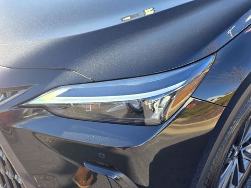 Certified 2025 Lexus NX 250 FWD w/ Premium Package image 29