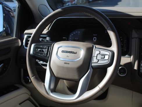 Used 2024 GMC Yukon Denali image 26