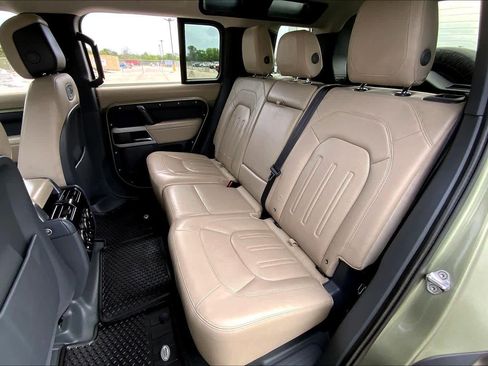 Used 2020 Land Rover Defender 110 HSE AWD/4WD image 20