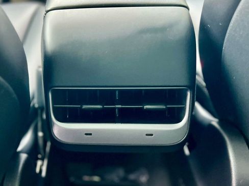 Used 2023 Tesla Model Y Long Range image 15