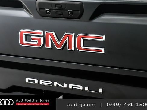 Used 2022 GMC Sierra 1500 Denali image 9